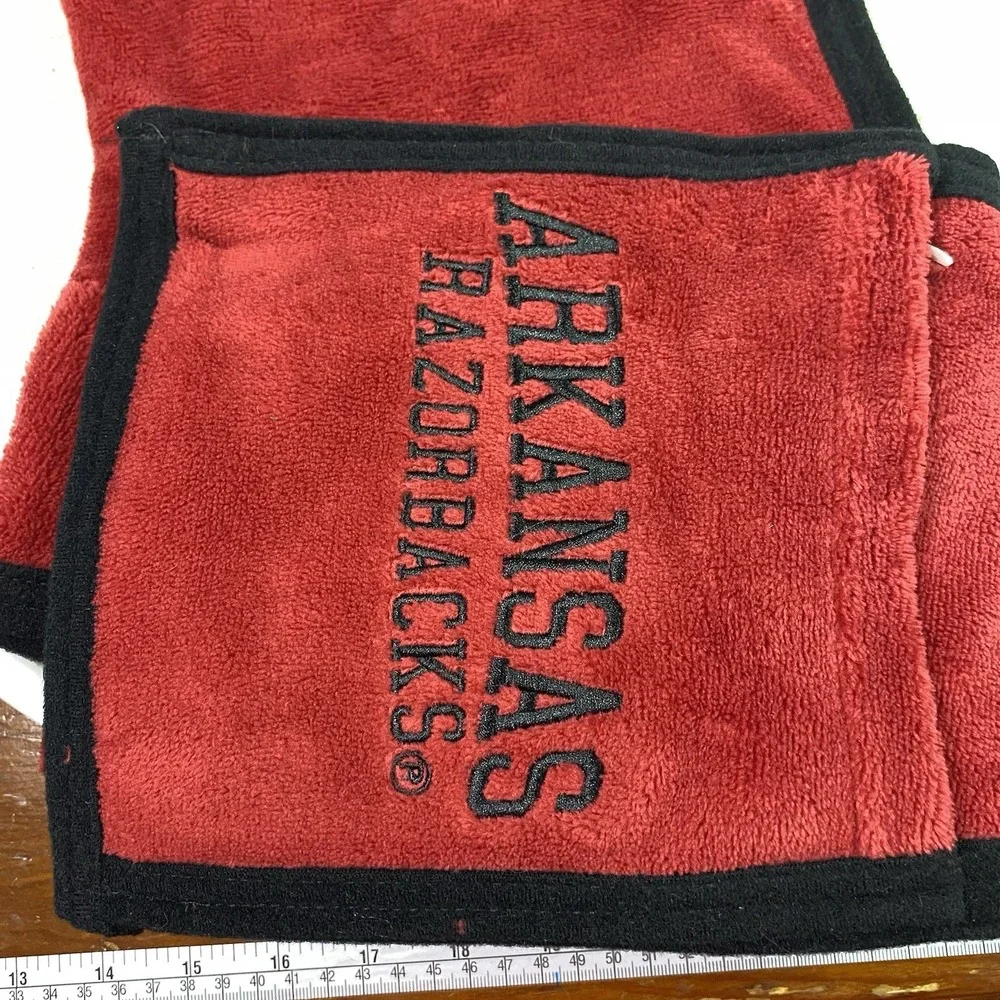 ARKANSAS RAZORBACKS Red Ultra Fleece Hoodie Scarf With Pockets -NCAA -‎ NWT